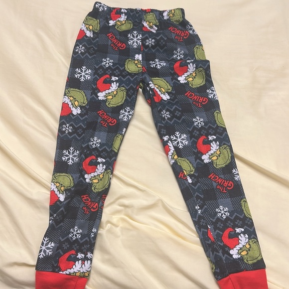 Grinch PJs 💥 - Picture 2 of 5